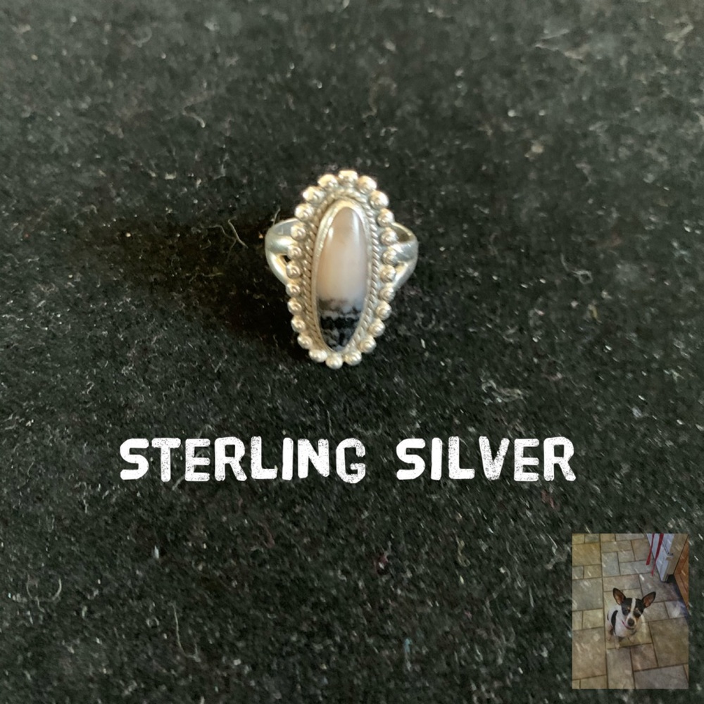 Elegant Sterling Silver Women's Ring